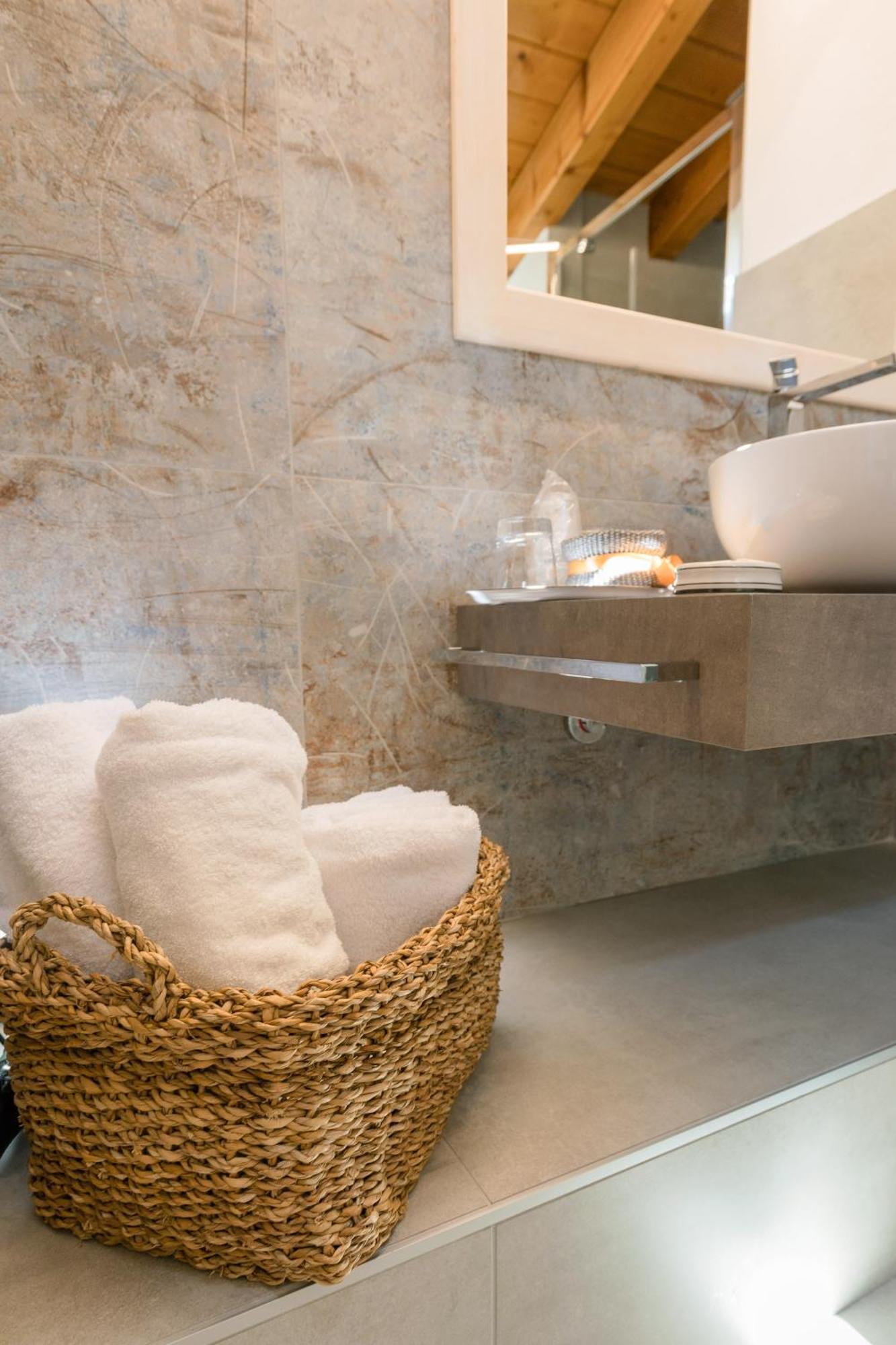 Bed and Breakfast Charming Сирмионе Экстерьер фото